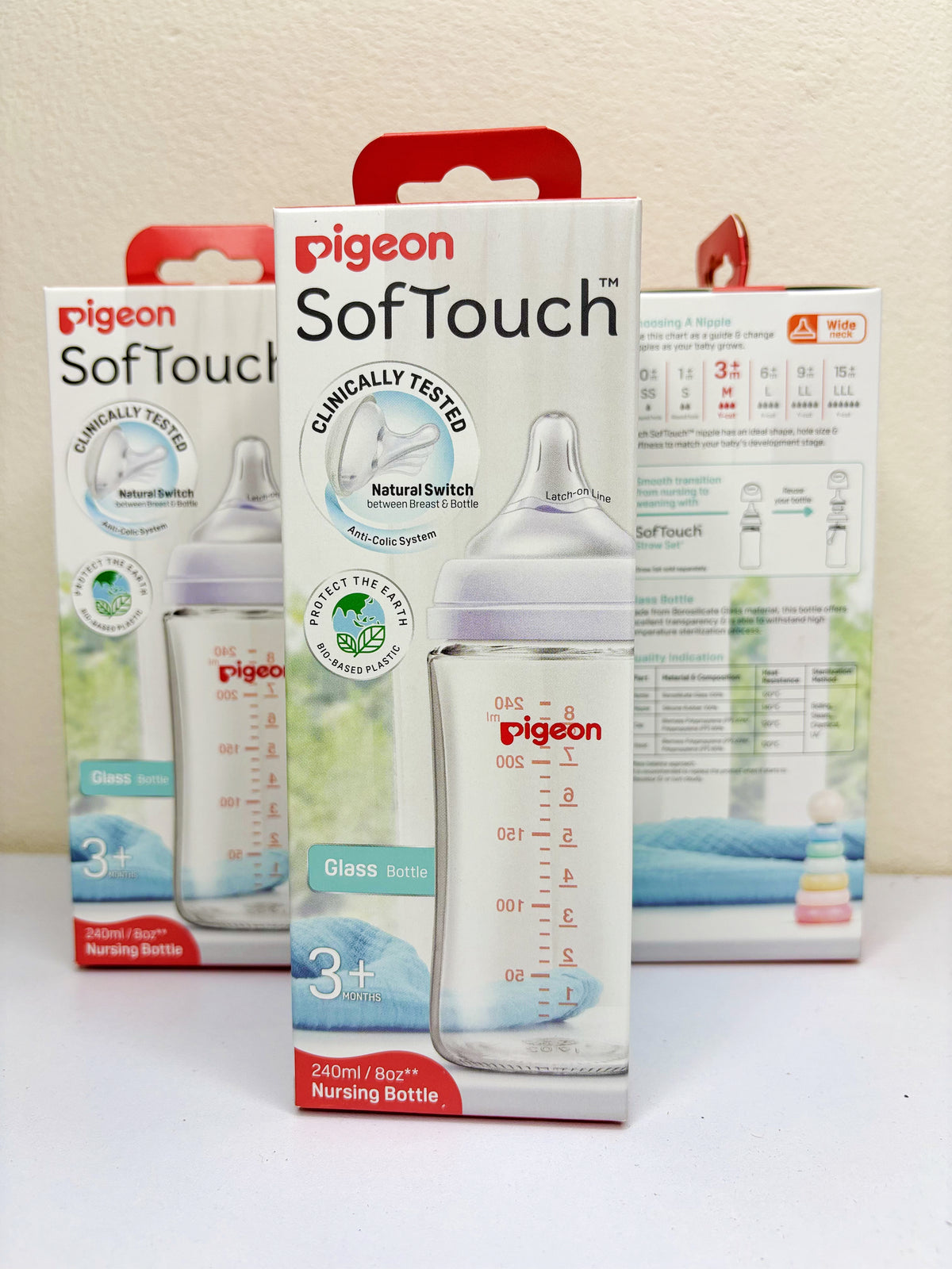 Pigeon SofTouch™ Glass Nursing Bottle (240ml / 8oz)